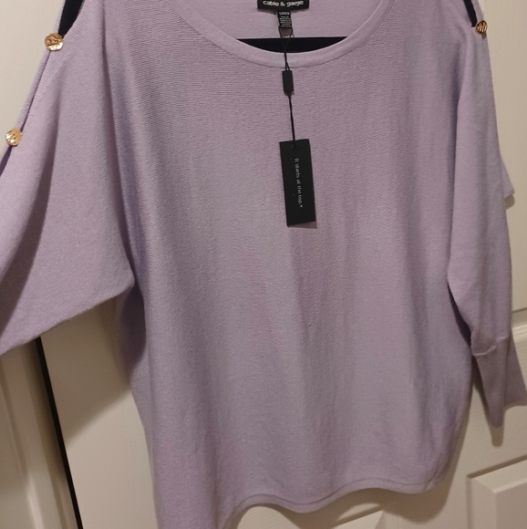 CABLE AND GAUGE LAVENDER PURPLE KEYHOLE SLEEVES GOLD BUTTONS TOP SIZE SMALL - Picture 10 of 15